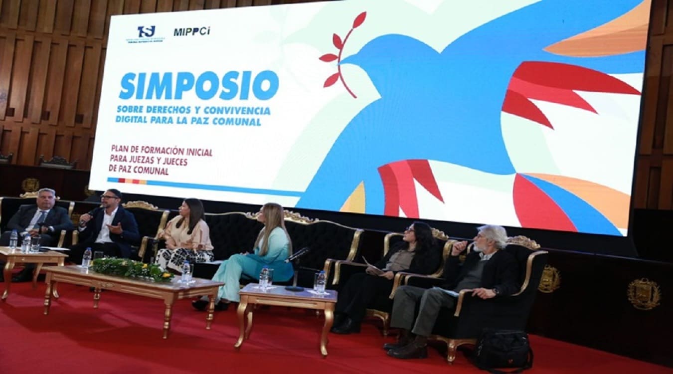 Jueces de Paz se Capacitan en Derecho y Convivencia Digital para la Paz