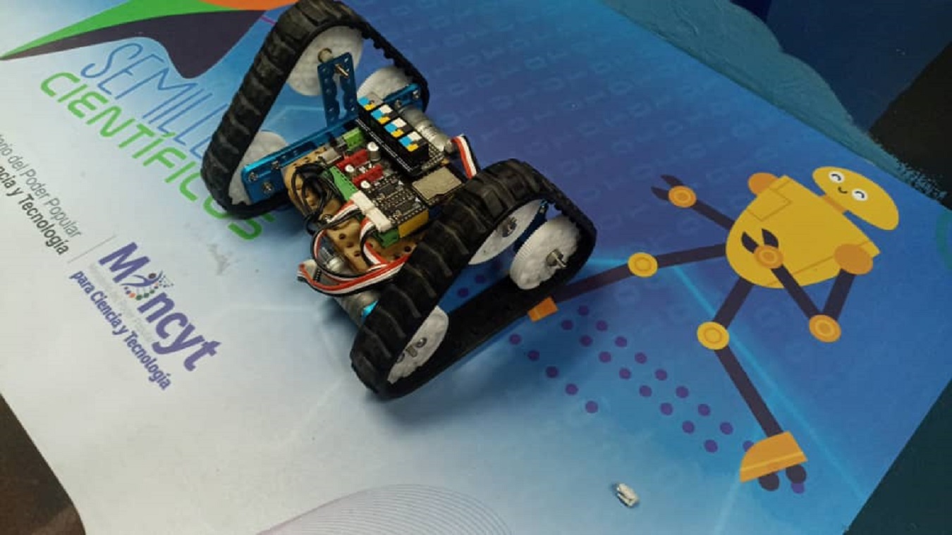 Robótica Educativa en Río Clara Estudiantes de la Escuela Boyuare se Inician en la Era de la Inteligencia Artificial